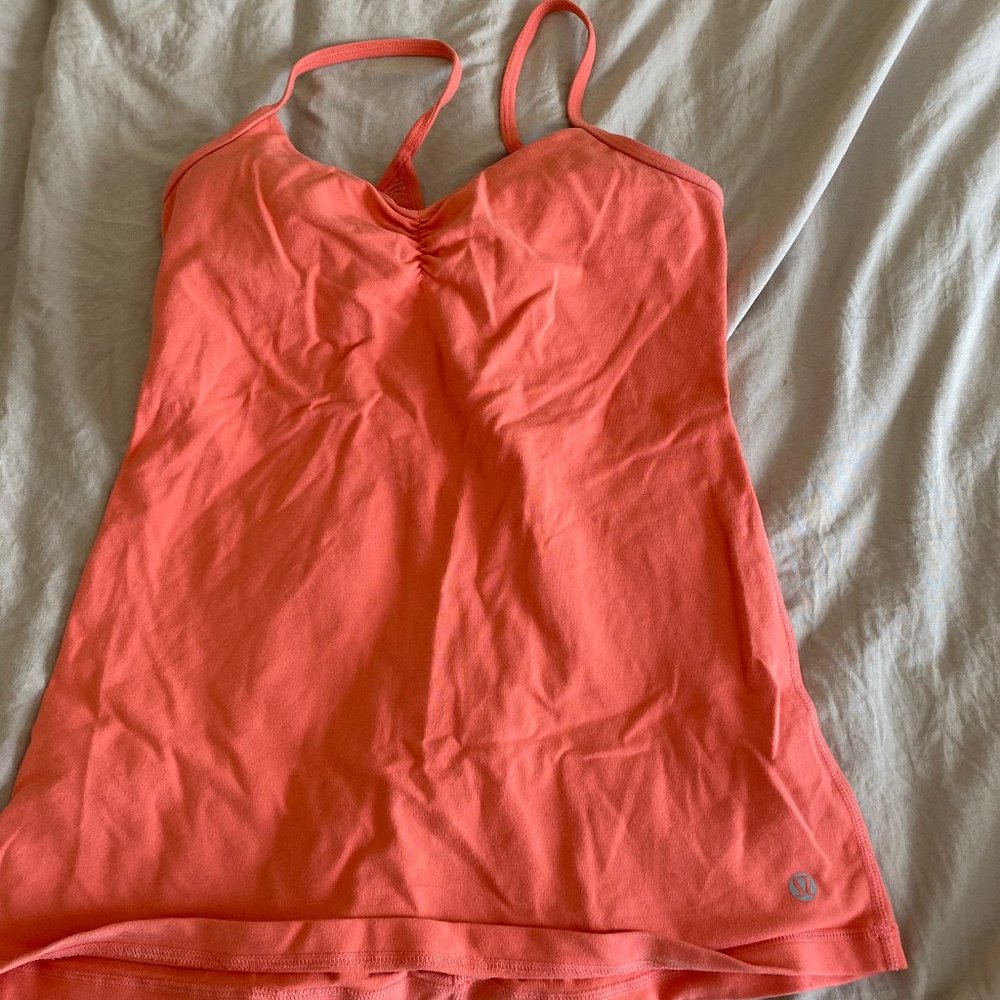 Lululemon top